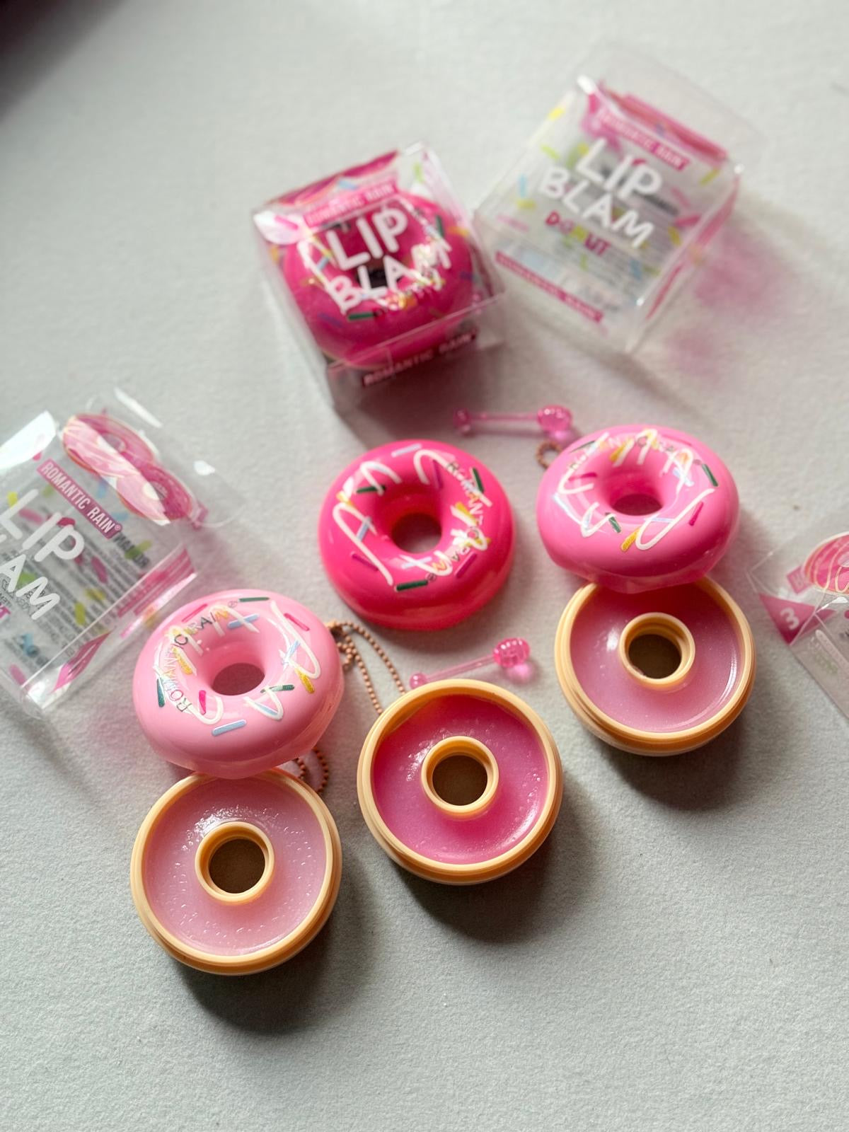 مرطب شفايف الدوناتس