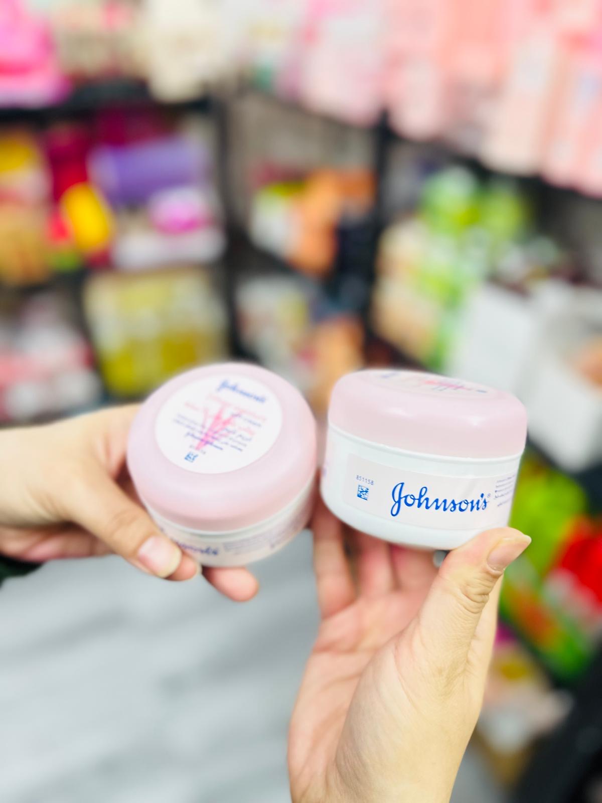 مرطب جونسون للوجه